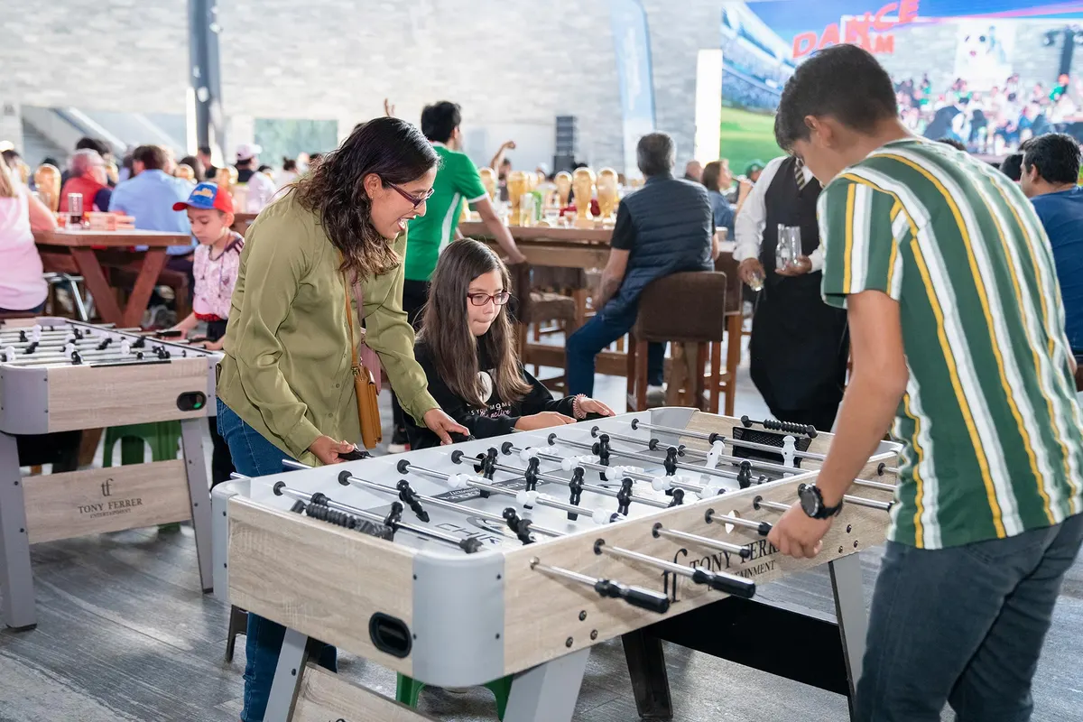 FAN FEST CHIREY 1