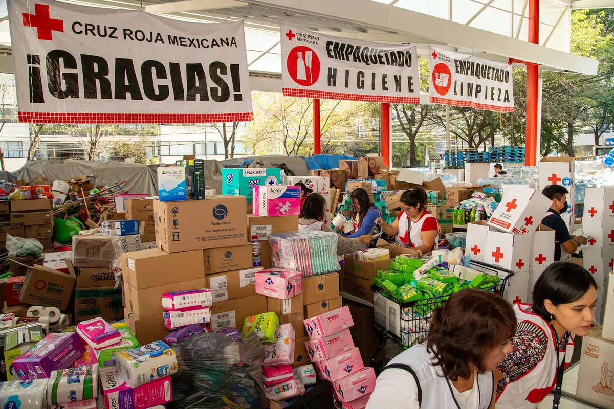 CRUZ ROJA DONATIVOS 11