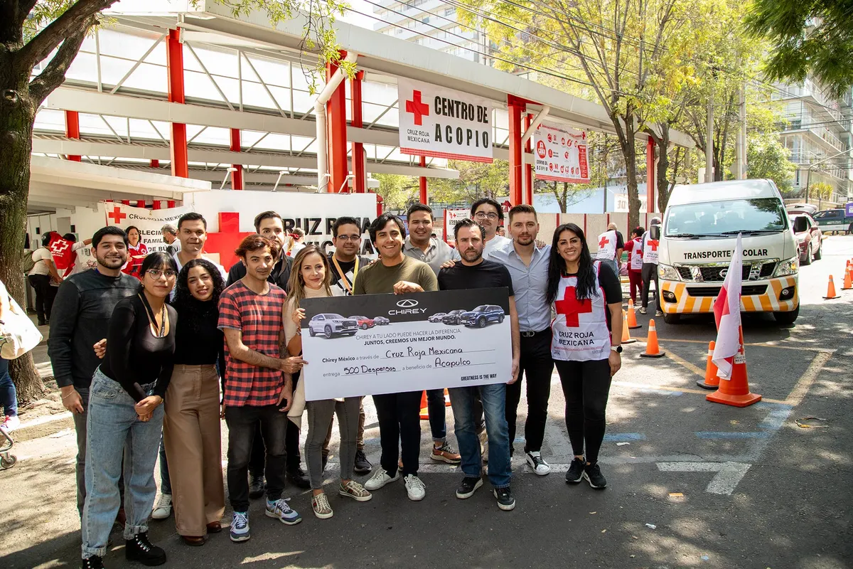 CRUZ ROJA DONATIVOS 12