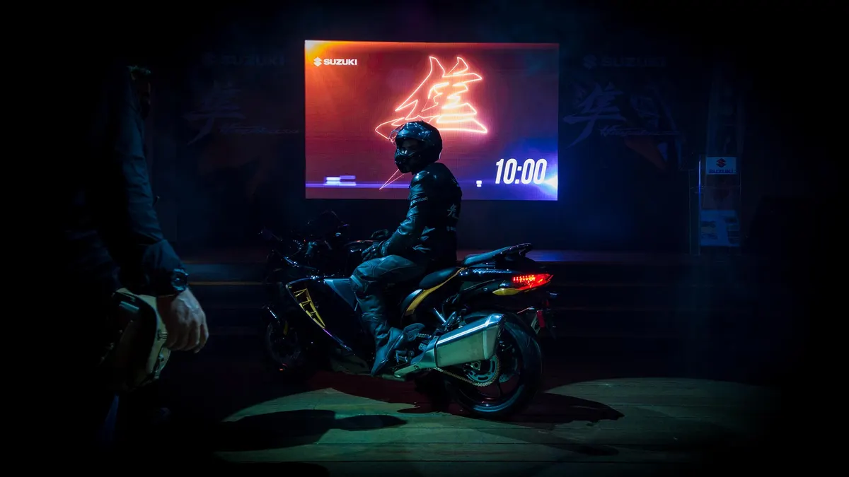 SUZUKI HAYABUSA 16