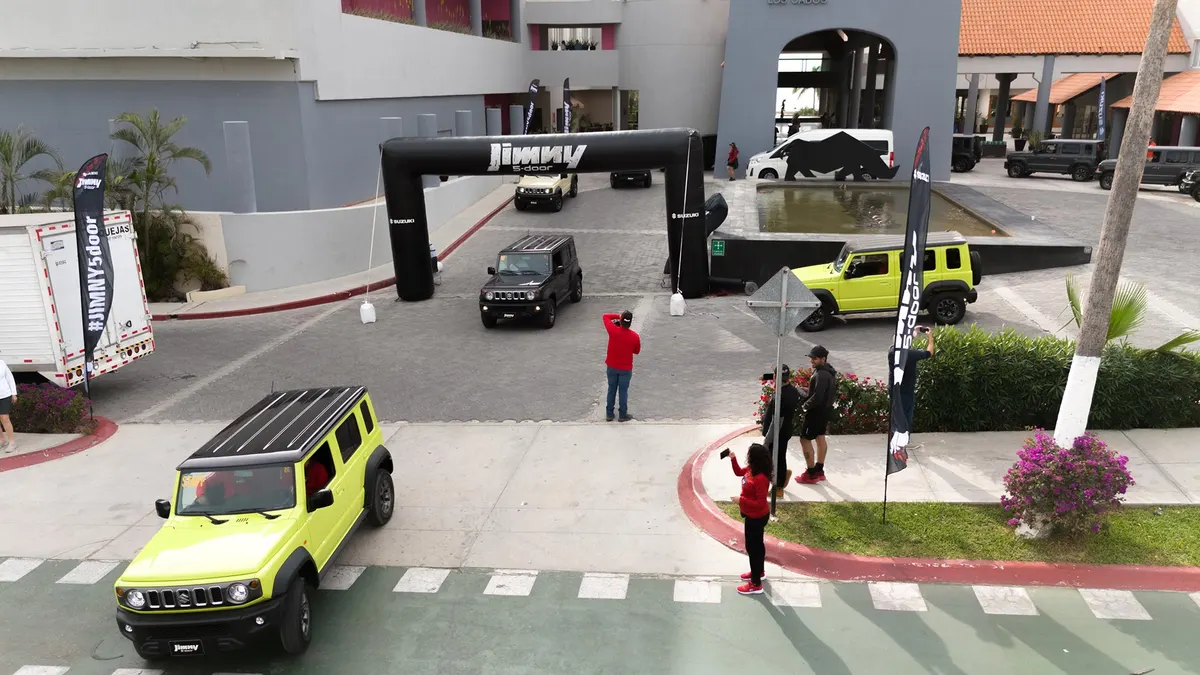JIMNY 5-DOOR LOS CABOS 3